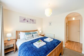 2 habitaciones, tabla de planchar con plancha y wifi gratis 