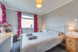 3 bedrooms, iron/ironing board, travel cot, free WiFi