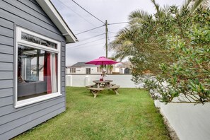 Outdoor dining - 3 Bed in Croyde (oc-sandpc) (Croyde)