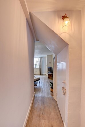 Interior - 2 Bed in Appledore (oc-whimbc) (Appledore)