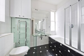 Hair dryer, towels, soap, shampoo - Pro managed! Chesham Street, Belgravia Apartment (London)