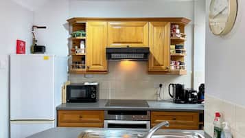 House | Private kitchen | Fridge, coffee/tea maker, high chair