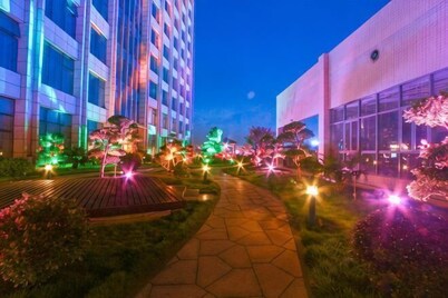Golden Phoenix International Hotel