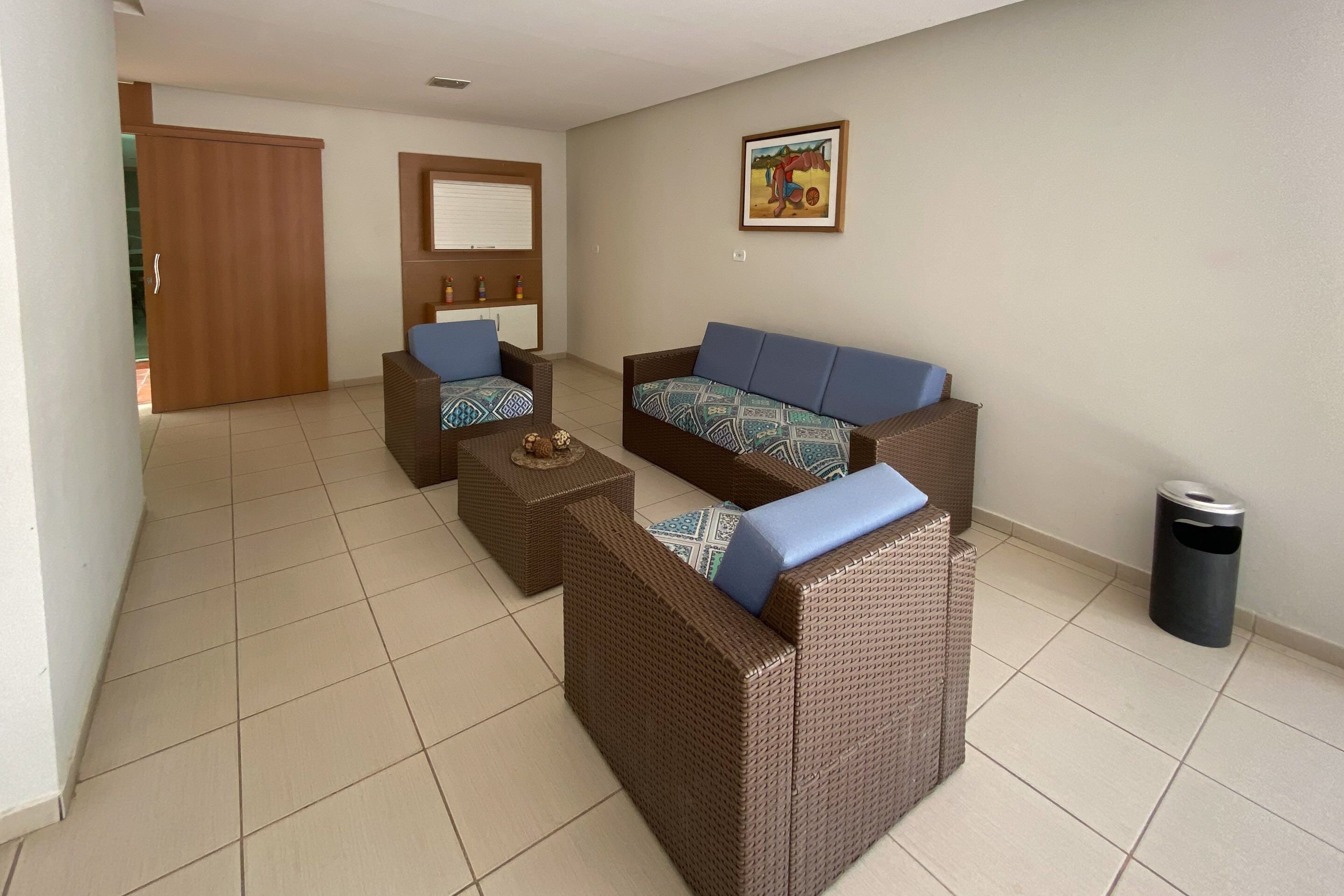 Área de estar no saguão