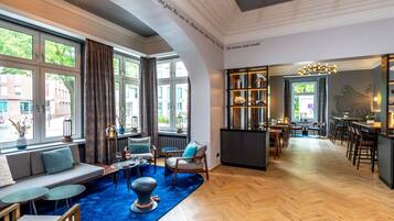 Bar (in der Unterkunft)