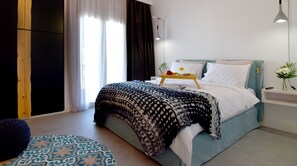 Comfort Studio with Castle View | In-room safe, blackout drapes, iron/ironing board, free WiFi - Grey Studios (Thessaloniki)