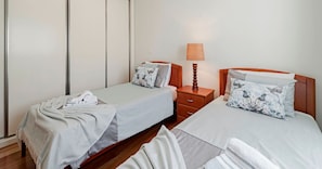 3 bedrooms, desk, iron/ironing board, WiFi - 3 bed villa, garden, stunning views | Amaro Sol (Arco Da Calheta)