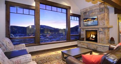 Heavenly Summit / The Most Incredible Views in CB! Hot Tub/Firepit/Garage!
