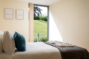 Apartment | 1 bedroom, iron/ironing board, bed sheets