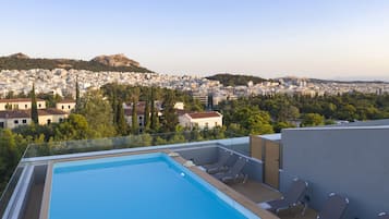 Piscina externa sazonal