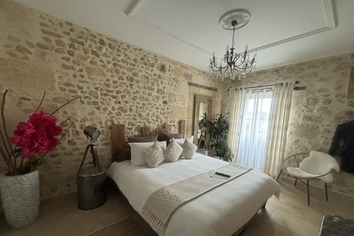 Chambre de Luxe Romantique Avec Terrasse Privative