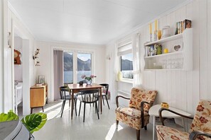 Tradisjonelt småhus | Spiseområde på rommet
