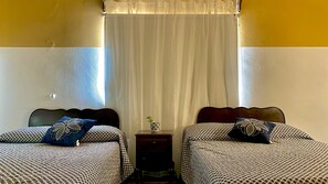 Casa de disseny | Decoració individual, planxa i posts de planxar i wifi gratuïta 