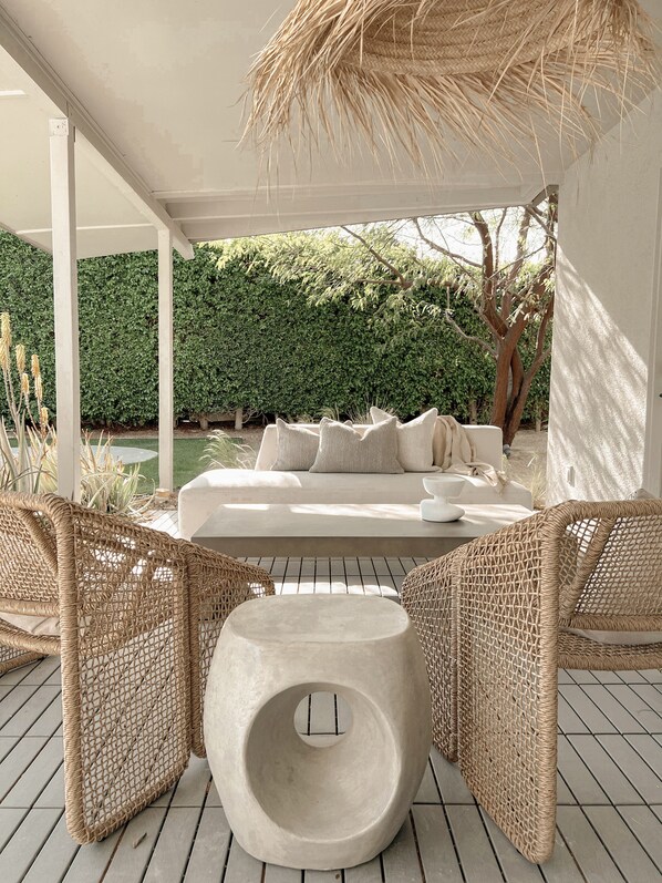 Terrace/patio - Meiselman 3B/2BA Mid-Century Modern Home with Private Pool and Spa Near Airport (Palm Springs)