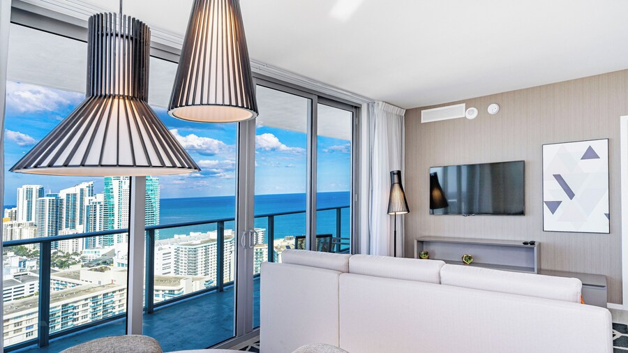 Hyde Beach House Hollywood Pr Suites