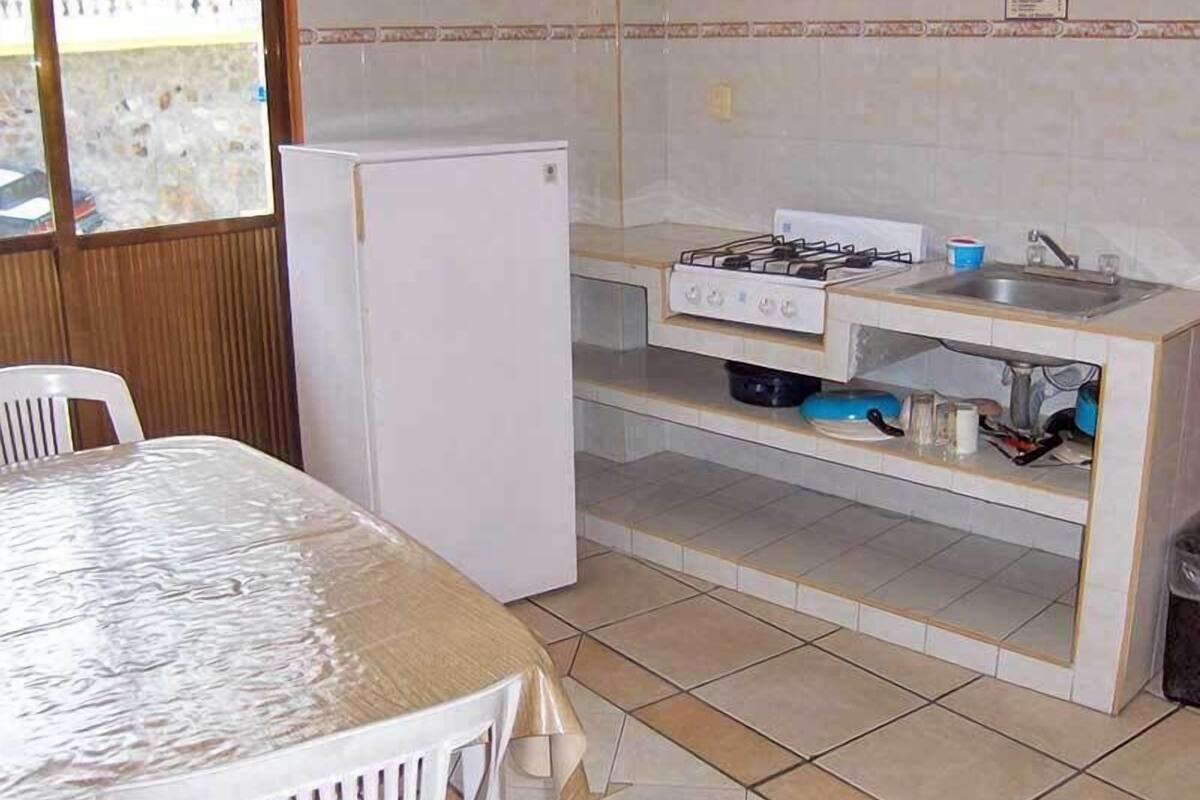 ห้องแฟมิลี่ดับเบิล | ครัวส่วนตัว | ตู้เย็นขนาดใหญ่