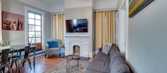 Huge 5 bedroom 5 bath Home in Savannah