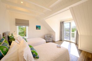 2 bedrooms, iron/ironing board, travel cot, WiFi