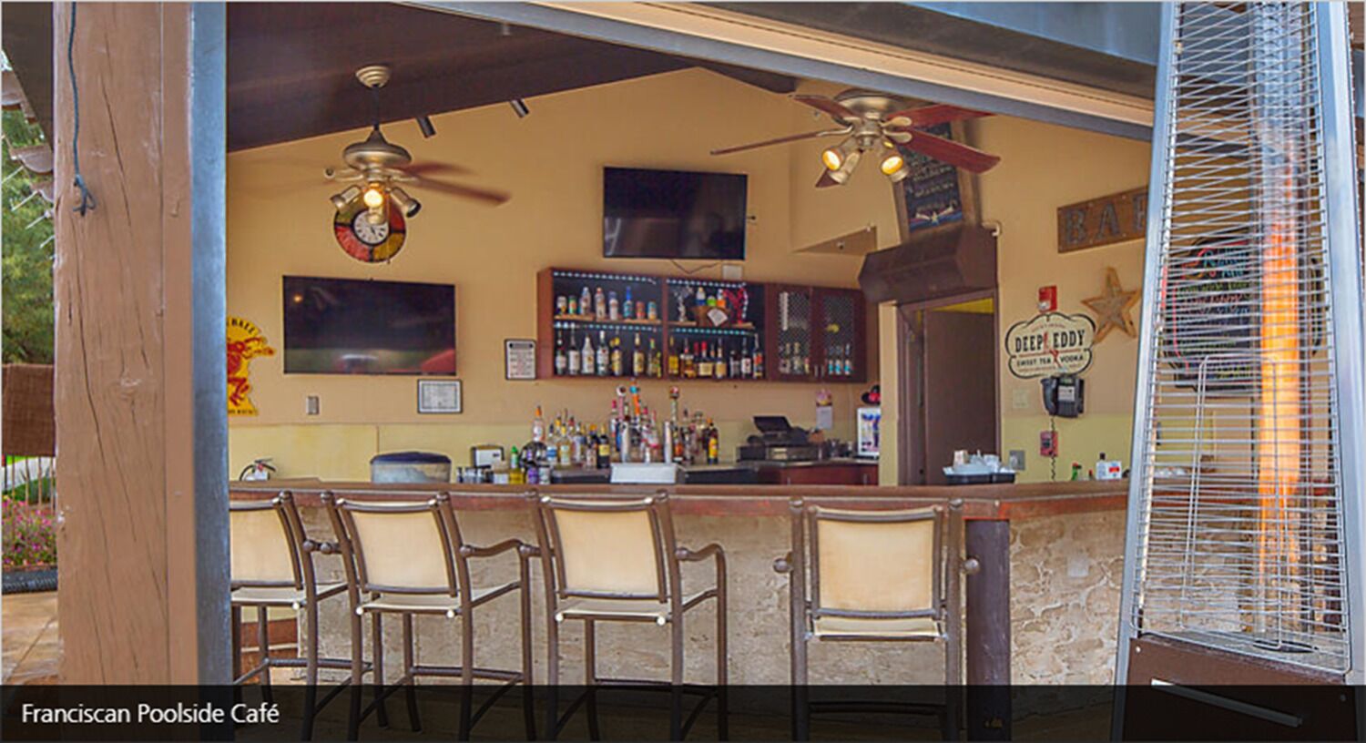 Bar (in der Unterkunft)