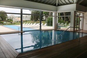 2 indoor pools, 2 outdoor pools