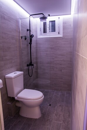 Bathtub, hair dryer, towels, soap - Luxury guesthouse nature (Nafplio)