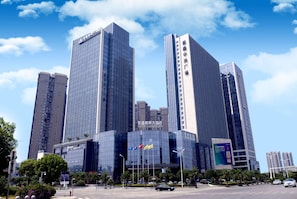 View from property - Days Hotel Suites By Wyndham Zixin Changsha (Changsha)