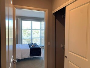 2 chambres, bureau, fer et planche à repasser, Wi-Fi gratuit