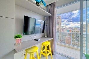 华丽公寓 | 电视