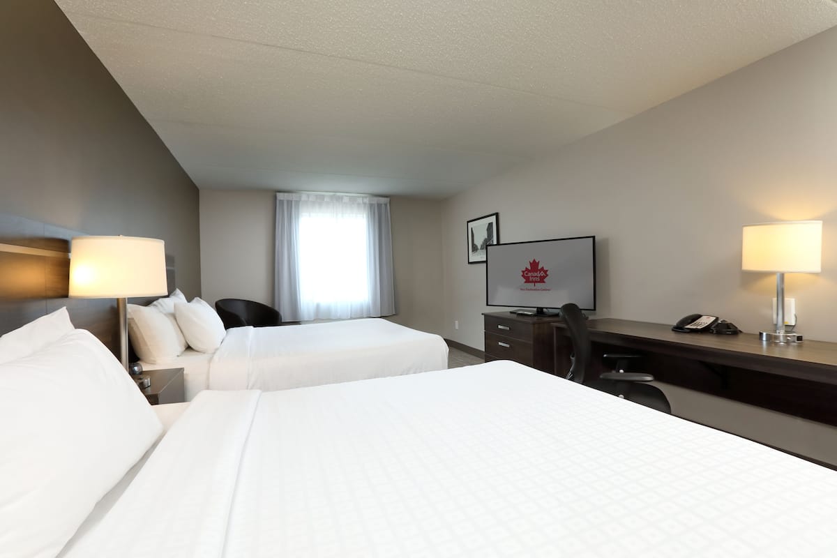 Standard Room | 1 bedroom, desk, laptop workspace, blackout drapes