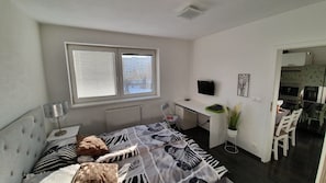 Apartemen | 2 kamar tidur, setrika/meja setrika, tempat tidur bayi, dan Wi-Fi gratis