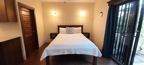 1 bedroom, iron/ironing board, free WiFi, bed sheets - Int'l Airport Gateway Studio  (Ladyville)