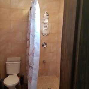 Shower, hair dryer, towels, soap - Int'l Airport Gateway Studio  (Ladyville)
