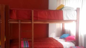 Shared Dormitory, 4 Guests, Mix Dorm | Wifi gratis y ropa de cama