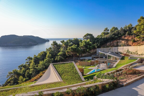 Property grounds - Thalasses Villas Skiathos Villa Iioni 4 People Villa Beachfront (Skiathos)