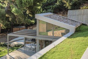 Outdoor dining - Thalasses Villas Skiathos Villa Iioni 4 People Villa Beachfront (Skiathos)