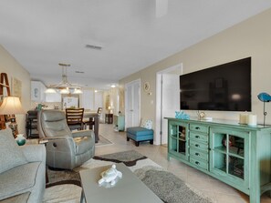 Smart TV, DVD player