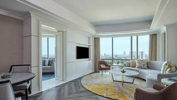 Grand-Suite, 1 King-Bett | Wohnzimmer