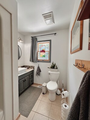 Tovalloles, sabó, xampú i paper higiènic 