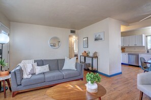 Smart TV, lettore DVD, impianto stereo