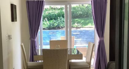 Increíble NUEVO 2 dormitorios / 2 baños, con piscina