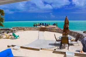 Outdoor dining -  BEACH FRONT HOME WITH DOCK AND BEACH. Blue hole and sandbar nearby. (Exuma)