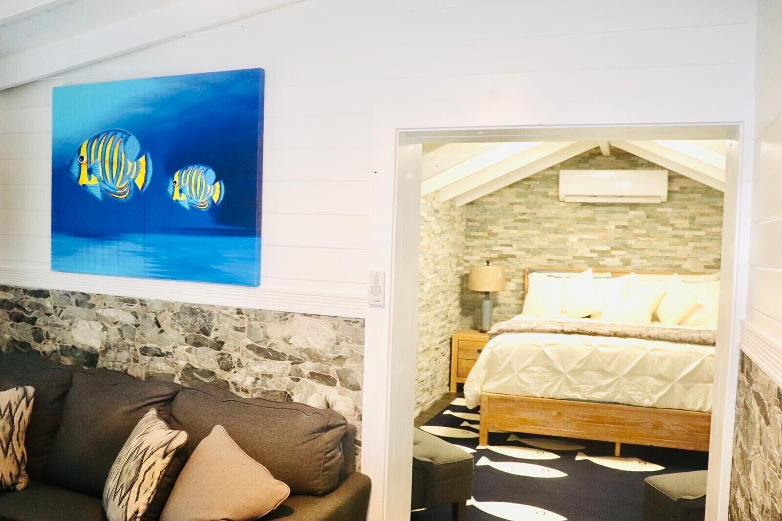 4 bedrooms, in-room safe, iron/ironing board, travel crib