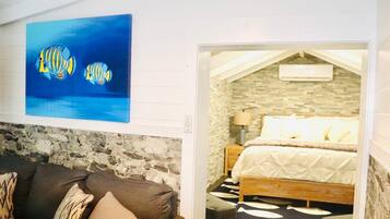 4 bedrooms, in-room safe, iron/ironing board, travel crib