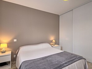 4 Schlafzimmer, Bügeleisen/Bügelbrett, Reisekinderbett, kostenloses WLAN