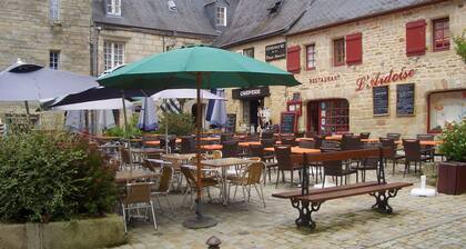 Stunning private villa for 4 guests with WIFI, TV and terrace