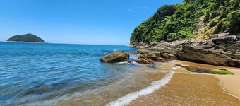 House 20 m from Toque Toque Grande beach with Air Conditioning and Starlink Wi-Fi