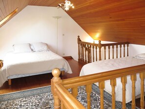 1 chambre, fer et planche à repasser, literie fournie