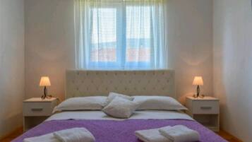 3 Schlafzimmer, Bügeleisen/Bügelbrett, WLAN, Bettwäsche