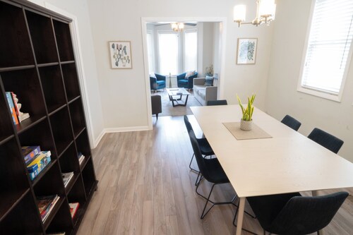 North Center - Modern, Safe, Family-Friendly, Solar-Powered Apartment