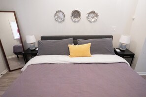 2 عدّة غرف نوم ومكواة/لوح كي وسرير سفر وواي فاي مجانًا